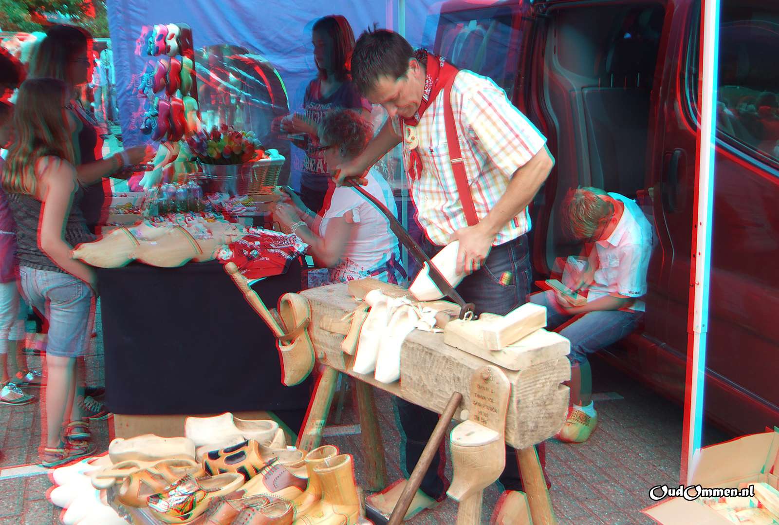 2012 - 201208011905013d