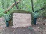 10. Grafmonument Frits Herbert Iordens