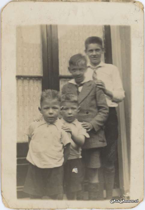 ca. 1932 - GA0094