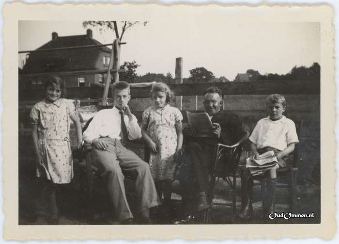 1935 - GA0123