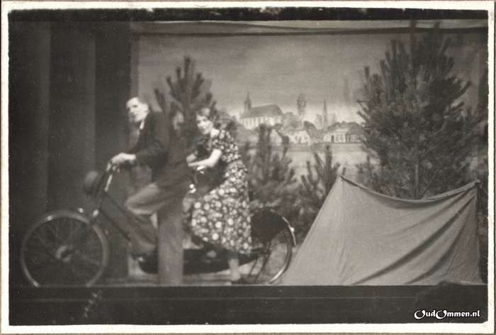 ca. 1925 - IJ0140