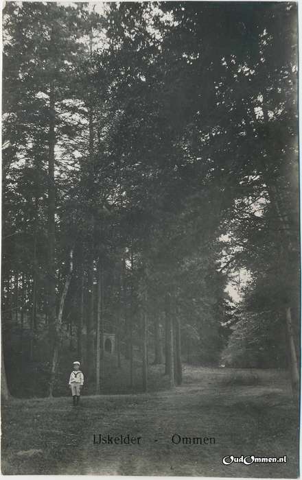 ca. 1905 - IO0036