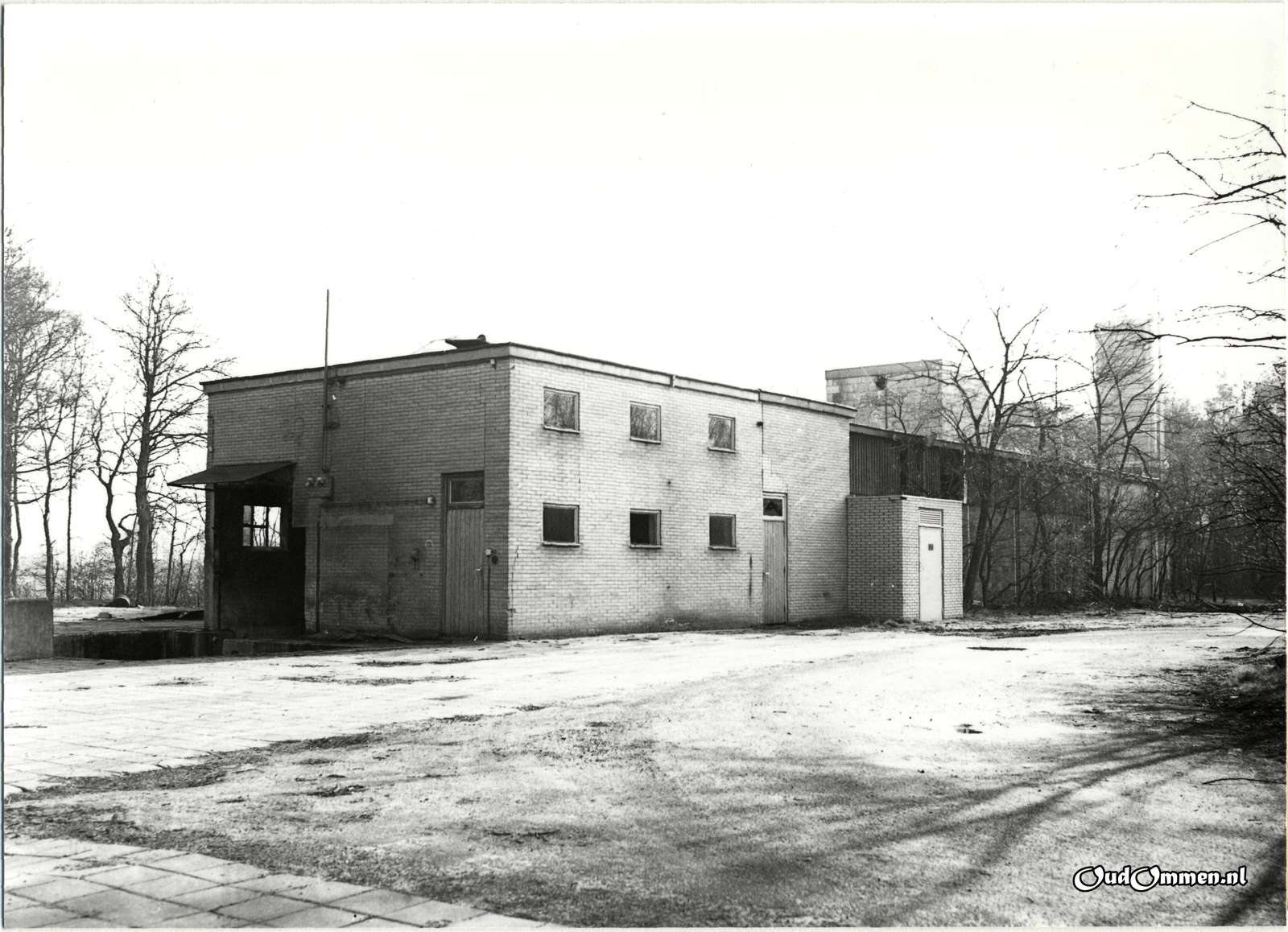 1976 - KH0032-1