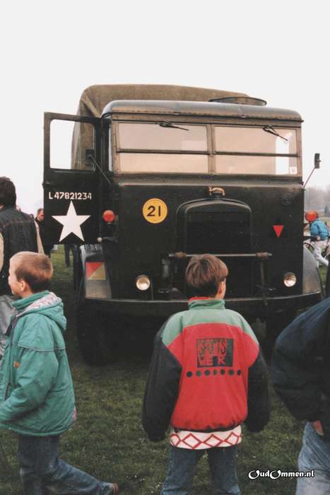 1995 - QF0180