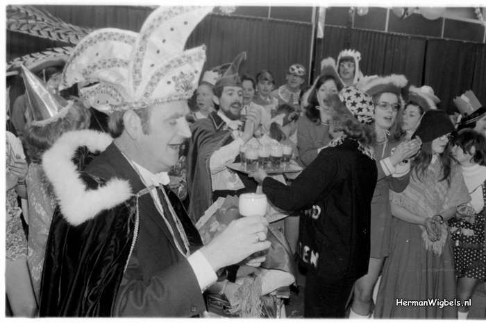 1972 - haw_64702